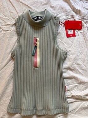 DIESEL Women’s grey Ribbed Sleeveless Turtleneck Top